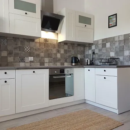 Apartamencik Z Ogrodkiem 格丁尼亚