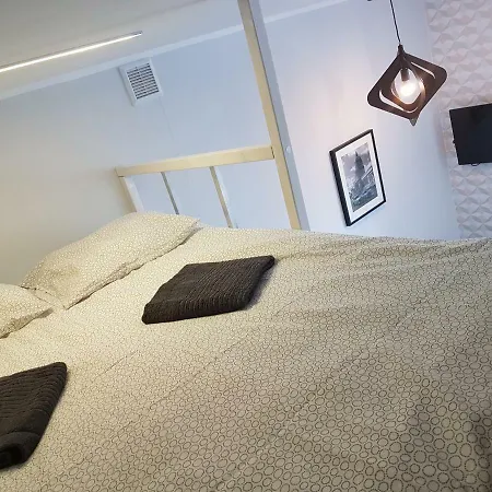 公寓 Apartamencik Z Ogrodkiem 格丁尼亚